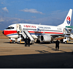 温州龙湾航空运输航空快运业稳步发展的原因是什么？